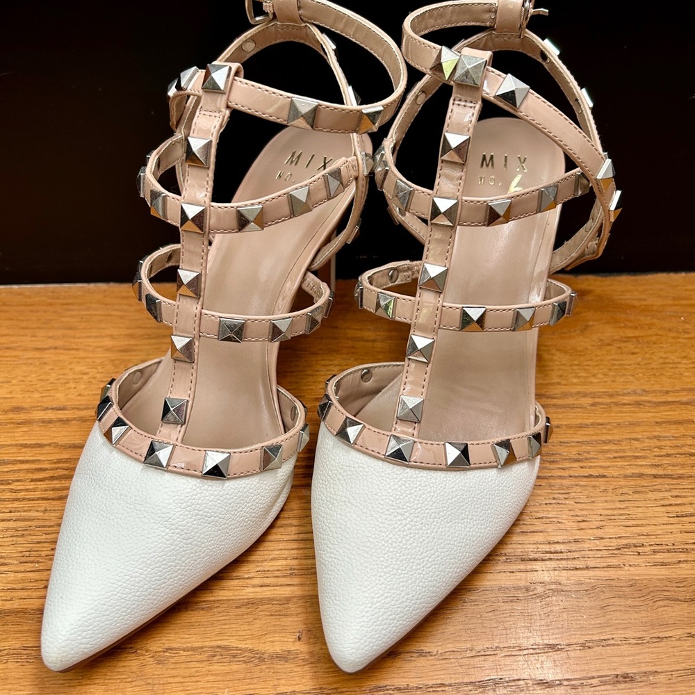 Women’s Mix No. 6 heels. Size 8.5